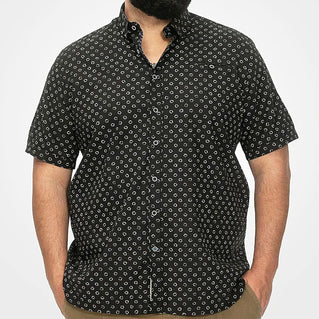 D555 Plus Size Matlock Micro Print Short Sleeve Shirt Black