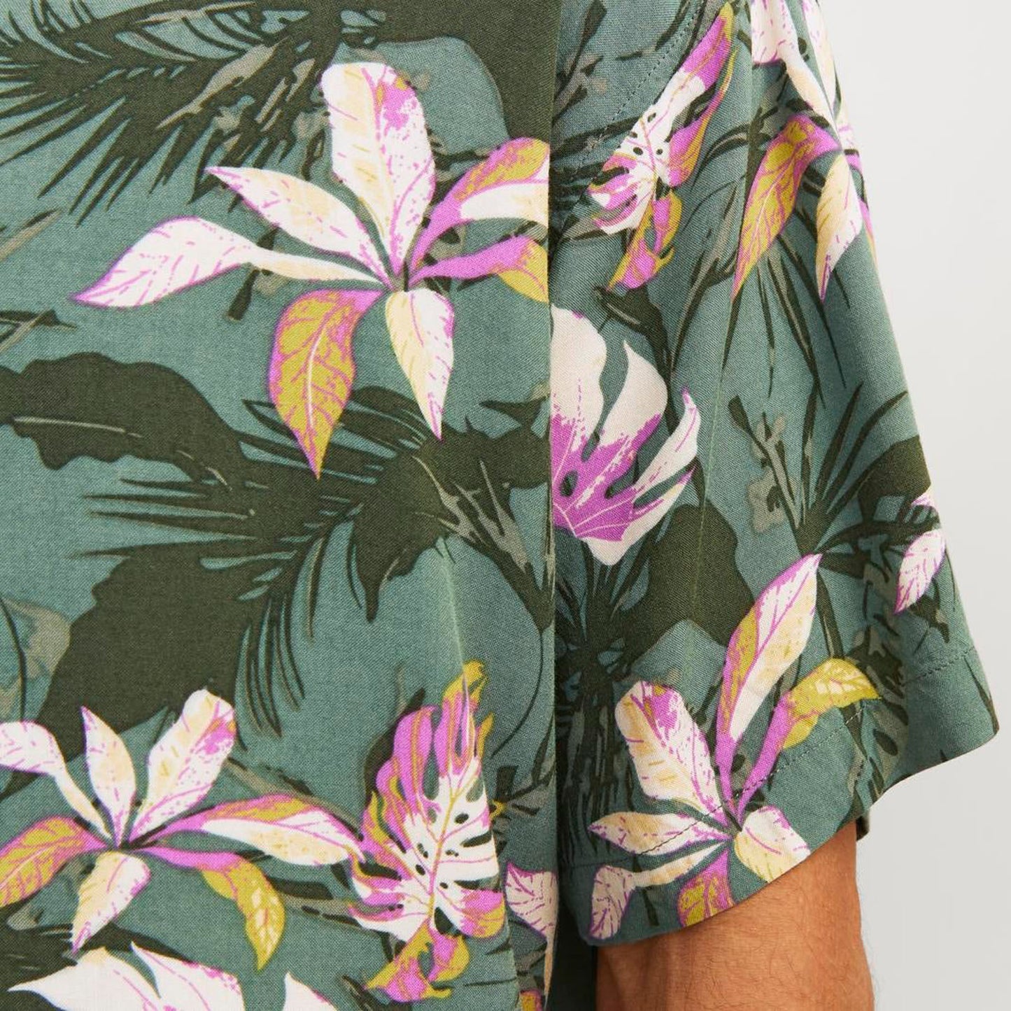 Jack & Jones Plus Size Luke Tampa Aop Floral S/S Shirt Laurel Wreath