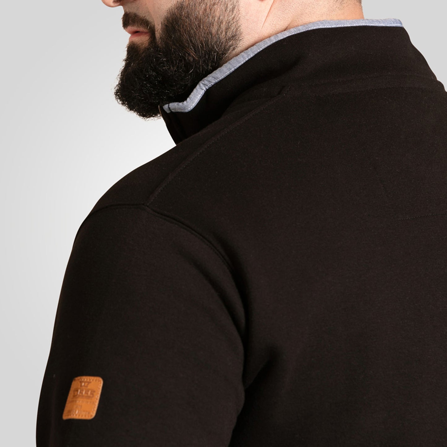 D555 Plus Size Russel 1/4 Zip Sweatshirt Black