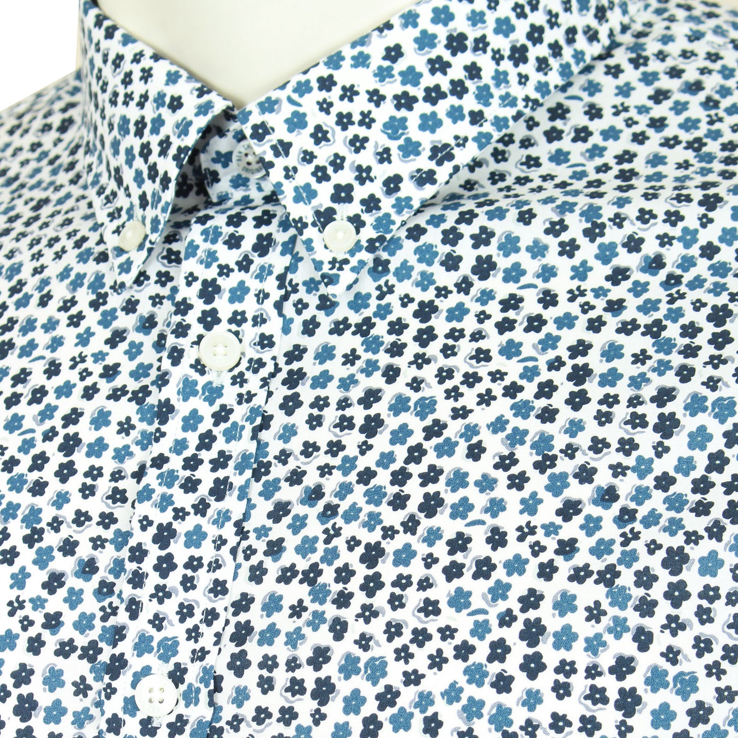Ben Sherman Plus Size Ditsy Floral L/S Shirt Snow White
