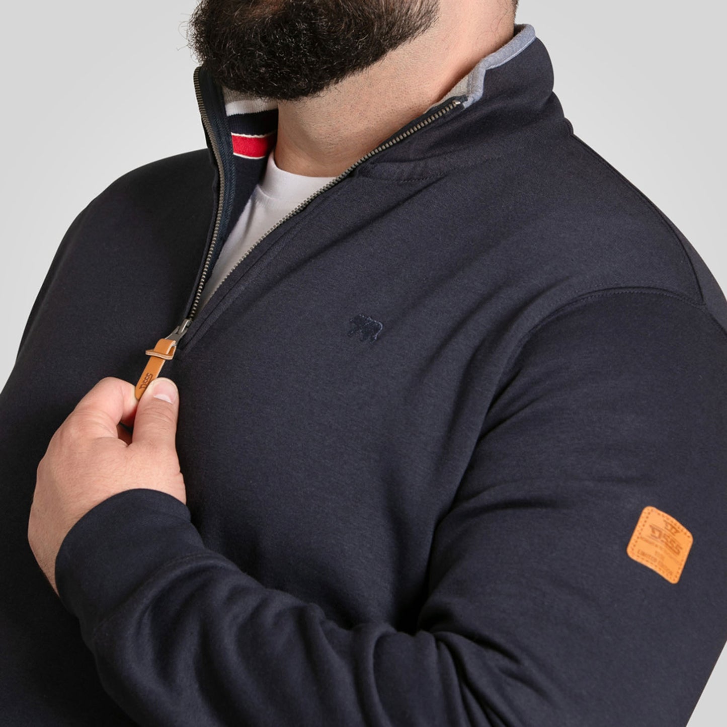 D555 Plus Size Russel 1/4 Zip Sweatshirt Navy